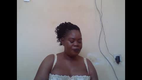 Snapshot of sexydove2 chatting on February 2026 07:01:01 AM EMILY online show from February 2026 07:01:01 AM