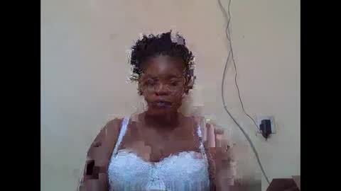 Snapshot of sexydove2 chatting on February 2026 07:02:02 AM EMILY online show from February 2026 07:02:02 AM