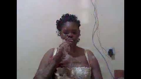 Snapshot of sexydove2 chatting on February 2026 06:04:02 PM EMILY online show from February 2026 06:04:02 PM