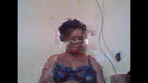 Snapshot of sexydove2 chatting on February 2026 06:32:02 AM EMILY online show from February 2026 06:32:02 AM