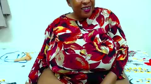 Snapshot of sexyebonylove89 chatting on December 2024 08:40:01 PM sexyebonylove89 online show from December 2024 08:40:01 PM