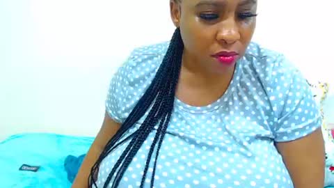 Snapshot of sexyebonylove89 chatting on February 2025 12:49:02 AM sexyebonylove89 online show from February 2025 12:49:02 AM