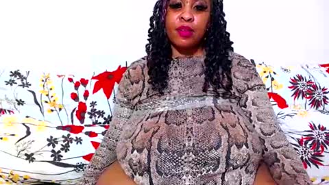 Snapshot of sexyebonylove89 chatting on October 2025 12:21:02 AM sexyebonylove89 online show from October 2025 12:21:02 AM