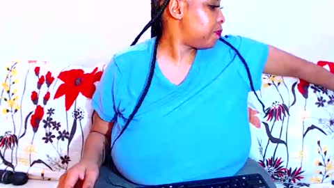 Snapshot of sexyebonylove89 chatting on December 2025 07:40:02 PM sexyebonylove89 online show from December 2025 07:40:02 PM