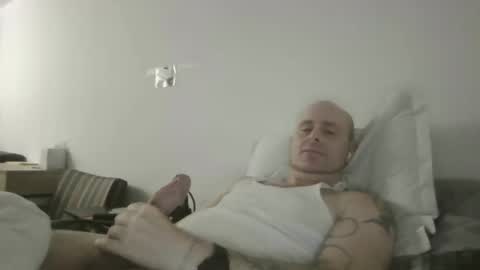 Snapshot of sexyfredy7722 chatting on October 2025 03:30:02 PM sexyfredy7722 online show from October 2025 03:30:02 PM