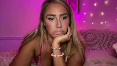 Snapshot of sexygoodvibebabe69 chatting on November 2025 08:58:02 AM Ashley Love online show from November 2025 08:58:02 AM