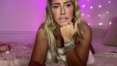 Snapshot of sexygoodvibebabe69 chatting on November 2025 07:22:02 AM Ashley Love online show from November 2025 07:22:02 AM