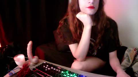 elsathedarlin online show from April 2026 08:23:01 AM