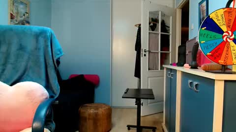 Snapshot of sexyjennyeu chatting on December 2025 10:19:01 PM Jenny online show from December 2025 10:19:01 PM