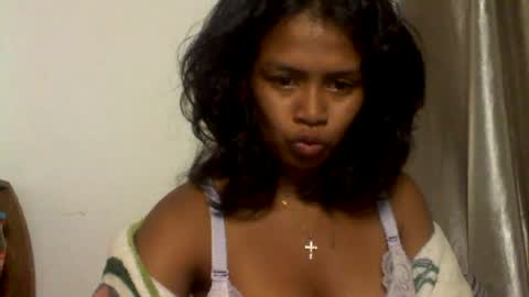 Snapshot of sexylarra12 chatting on May 2026 04:07:02 AM sexylarra12 online show from May 2026 04:07:02 AM