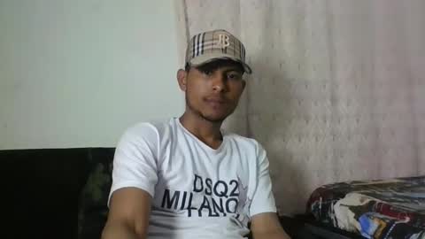 Snapshot of sexyleon69 chatting on February 2025 08:00:01 PM Sexy leon online show from February 2025 08:00:01 PM