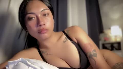 maxine online show from February 2026 06:45:01 AM