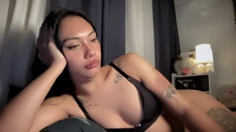 maxine online show from March 2026 09:37:01 PM