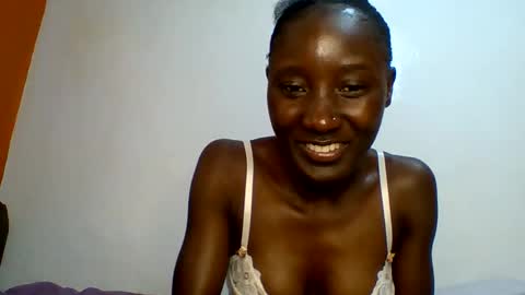 sexylucia5 online show from April 2026 11:25:02 AM