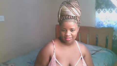 sexylucy33 online show from February 2026 02:13:01 PM