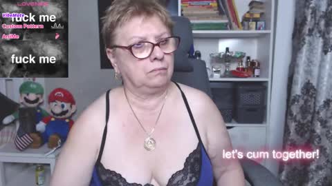 Snapshot of sexylynette4u chatting on November 2025 09:41:02 AM sexylynette4u online show from November 2025 09:41:02 AM
