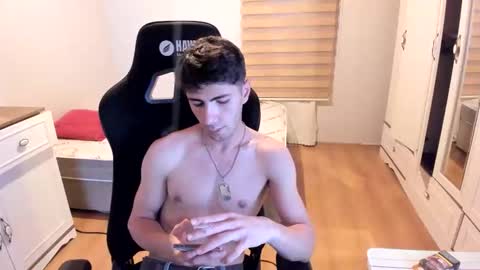 sexymann17 online show from June 2026 04:53:02 PM