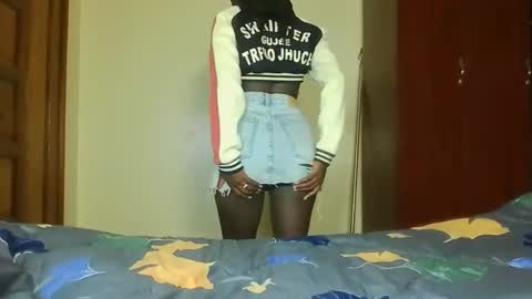 sexymomoh online show from April 2026 07:08:01 AM