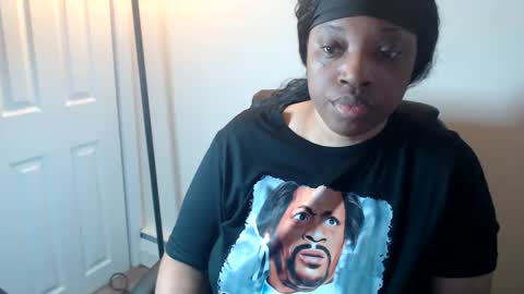 Snapshot of sexymona1218 chatting on May 2026 09:51:02 AM SexyMona online show from May 2026 09:51:02 AM