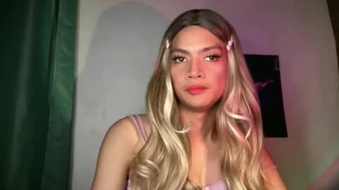 Snapshot of sexynakedweapon chatting on June 2026 04:31:02 PM LIEZEL online show from June 2026 04:31:02 PM