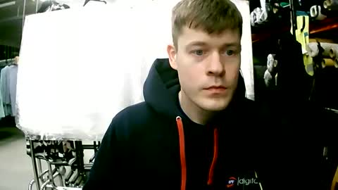 Snapshot of sexypornhot chatting on April 2026 05:41:01 AM Erikson online show from April 2026 05:41:01 AM
