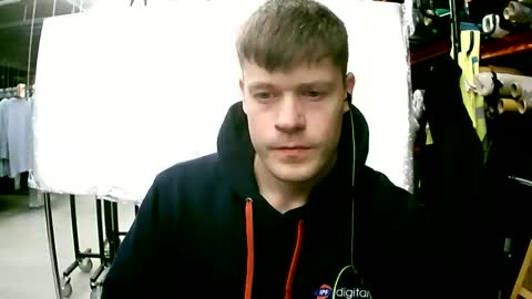 Snapshot of sexypornhot chatting on April 2026 05:30:01 AM Erikson online show from April 2026 05:30:01 AM