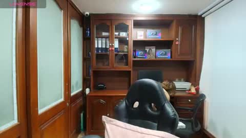 R A C H E L online show from November 2025 12:08:02 PM