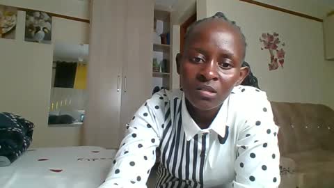 Snapshot of sexyreddebony chatting on December 2024 01:16:02 PM sexyreddebony online show from December 2024 01:16:02 PM