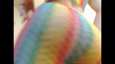 Snapshot of sexysafiravenus chatting on November 2025 04:50:02 PM Venus Independent Model online show from November 2025 04:50:02 PM