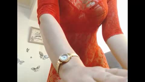 Snapshot of sexysafiravenus chatting on November 2025 05:46:02 PM Venus Independent Model online show from November 2025 05:46:02 PM