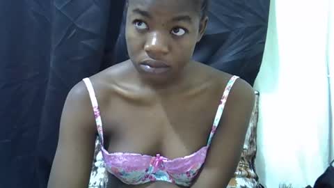 Snapshot of sexyshaz22 chatting on March 2026 05:08:02 AM sexyshaz22 online show from March 2026 05:08:02 AM