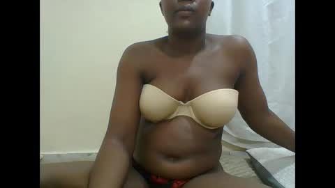 PAULINE online show from December 2025 09:43:01 PM