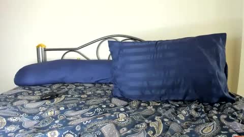 Snapshot of sexystbboy chatting on January 2025 06:31:01 AM Artem online show from January 2025 06:31:01 AM