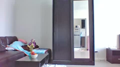 Snapshot of sexyviolettcat chatting on February 2026 02:42:01 AM Victory online show from February 2026 02:42:01 AM