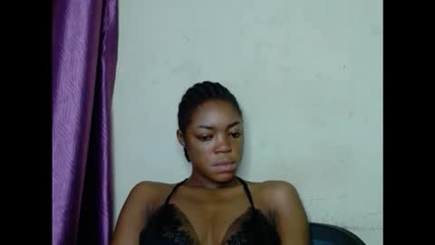 Snapshot of sexyxmilfx chatting on September 2025 07:41:01 AM sexyxmilfx online show from September 2025 07:41:01 AM