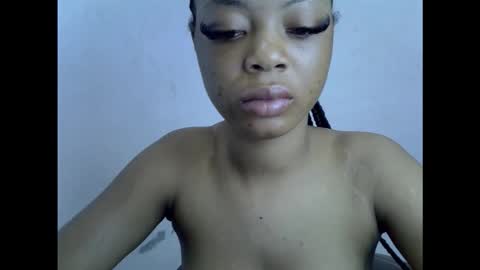 sexyxpeach online show from March 2026 06:25:01 PM