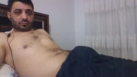 Snapshot of sexyyy_mannn chatting on February 2025 05:50:01 PM sexyyy_mannn online show from February 2025 05:50:01 PM