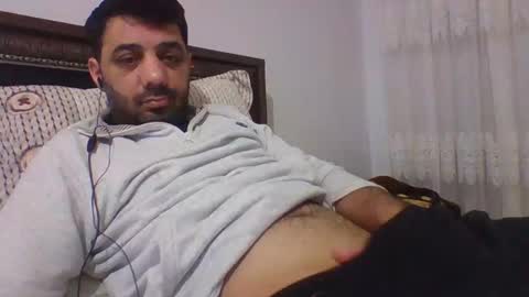 Snapshot of sexyyy_mannn chatting on February 2025 08:43:02 PM sexyyy_mannn online show from February 2025 08:43:02 PM