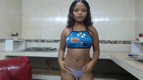 Snapshot of shabrina_xxx chatting on February 2025 05:15:01 PM shabrina_xxx online show from February 2025 05:15:01 PM