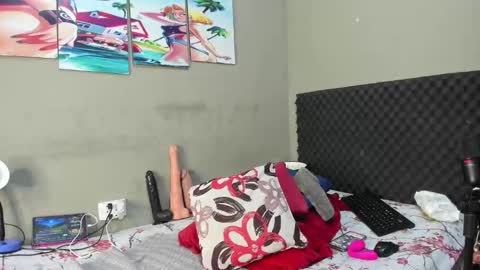 Snapshot of shadia_squirt chatting on November 2025 11:54:02 AM shadia online show from November 2025 11:54:02 AM