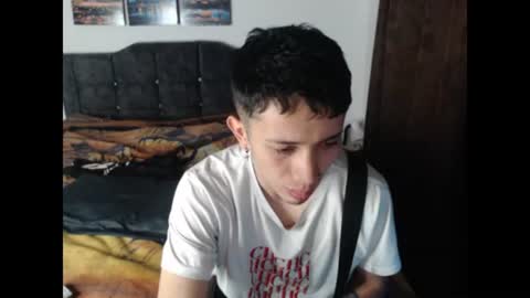 Snapshot of shadow_men_ chatting on August 2026 09:04:01 AM james online show from August 2026 09:04:01 AM