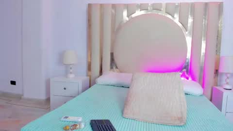 Snapshot of shainabonne chatting on January 2025 11:11:01 PM Shaina online show from January 2025 11:11:01 PM