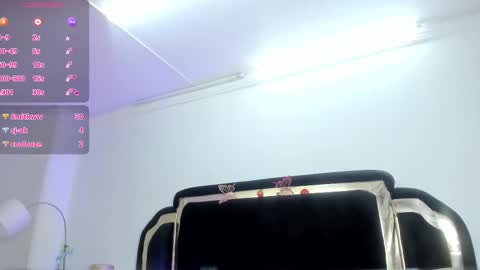 Snapshot of shainabonne chatting on March 2025 08:00:01 PM Shaina online show from March 2025 08:00:01 PM