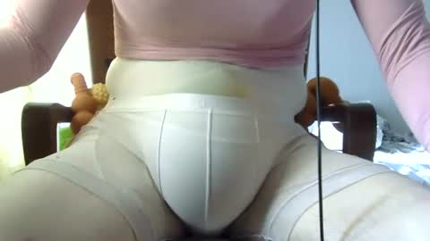 Snapshot of shakespeareisahomie chatting on November 2025 05:35:02 PM shakespeareisahomie online show from November 2025 05:35:02 PM