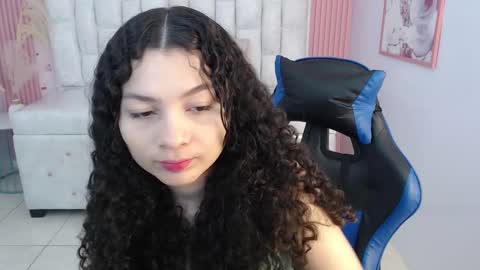 Snapshot of shalon_diaz_sub chatting on October 2025 01:15:02 PM Shalon online show from October 2025 01:15:02 PM