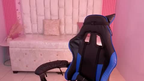 Shalon  online show from March 2026 08:25:02 PM