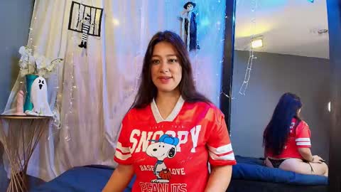 shalyn_lux online show from October 2025 03:25:01 AM