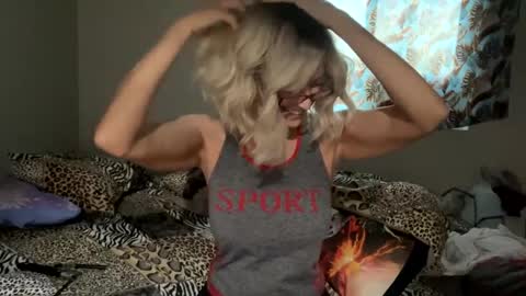 Shaman Woman online show from December 2024 03:01:02 PM