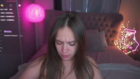 Lessi online show from February 2025 11:44:02 AM