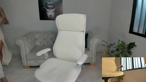 Snapshot of shanabellucy chatting on January 2025 11:33:01 AM onlyfans shanabellucy online show from January 2025 11:33:01 AM